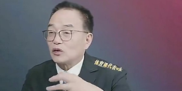 立博体育官网-央视名嘴：王楚钦越来越强 樊振东还是国乒队员 跟王楚钦不分上下