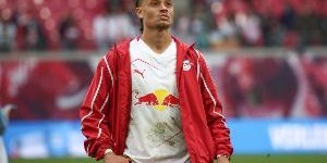 图片报：切尔西提出只有加入球员交换才可能签西蒙斯